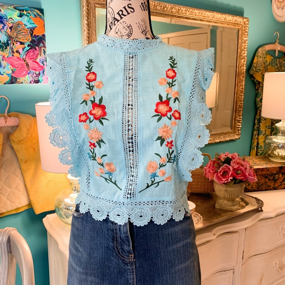 Beautiful Embroidered Crisp Cotton Top With Scalloped Eyelet Boarder